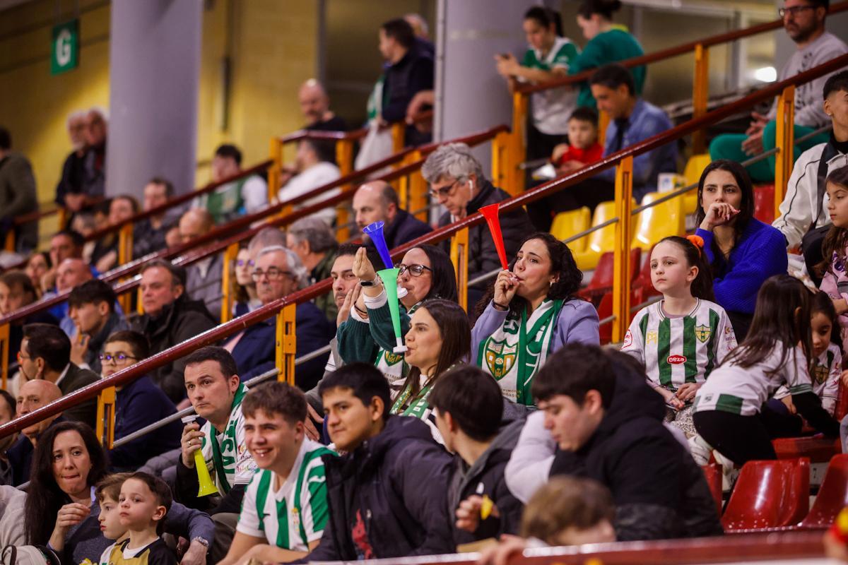 El Córdoba Futsal - O Parrulo Ferrol, en imágenes