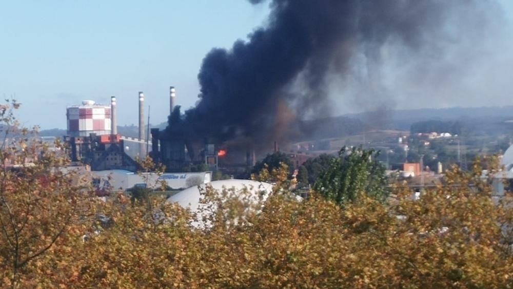 Incendio en la fábrica de coque de Avilés