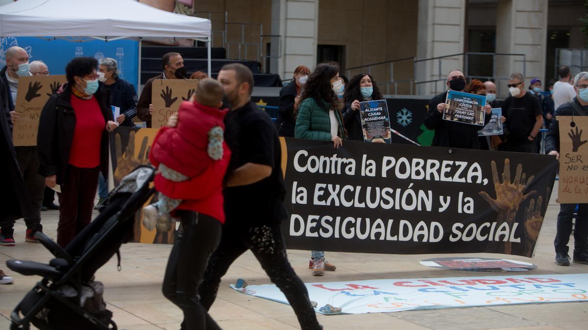 Una de las protestas contra la ordenanza, que se celebró en la plaza del Ayuntamiento