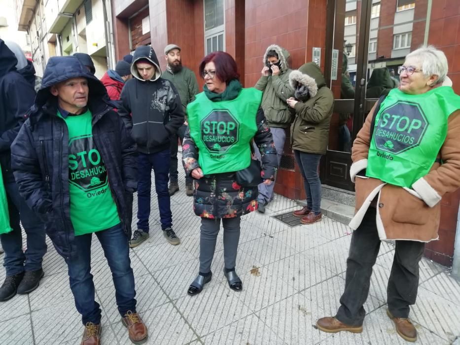 Desahucio de una pareja con un bebé en Oviedo