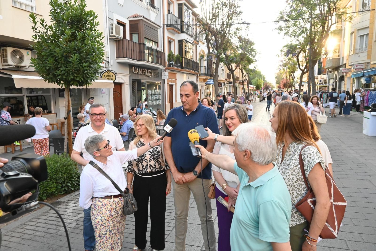 Puente Genil, Cabra y Baena celebran sus 'Noches de compras'