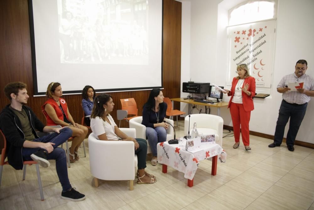 Presentación del calendario solidario de Cruz Roja