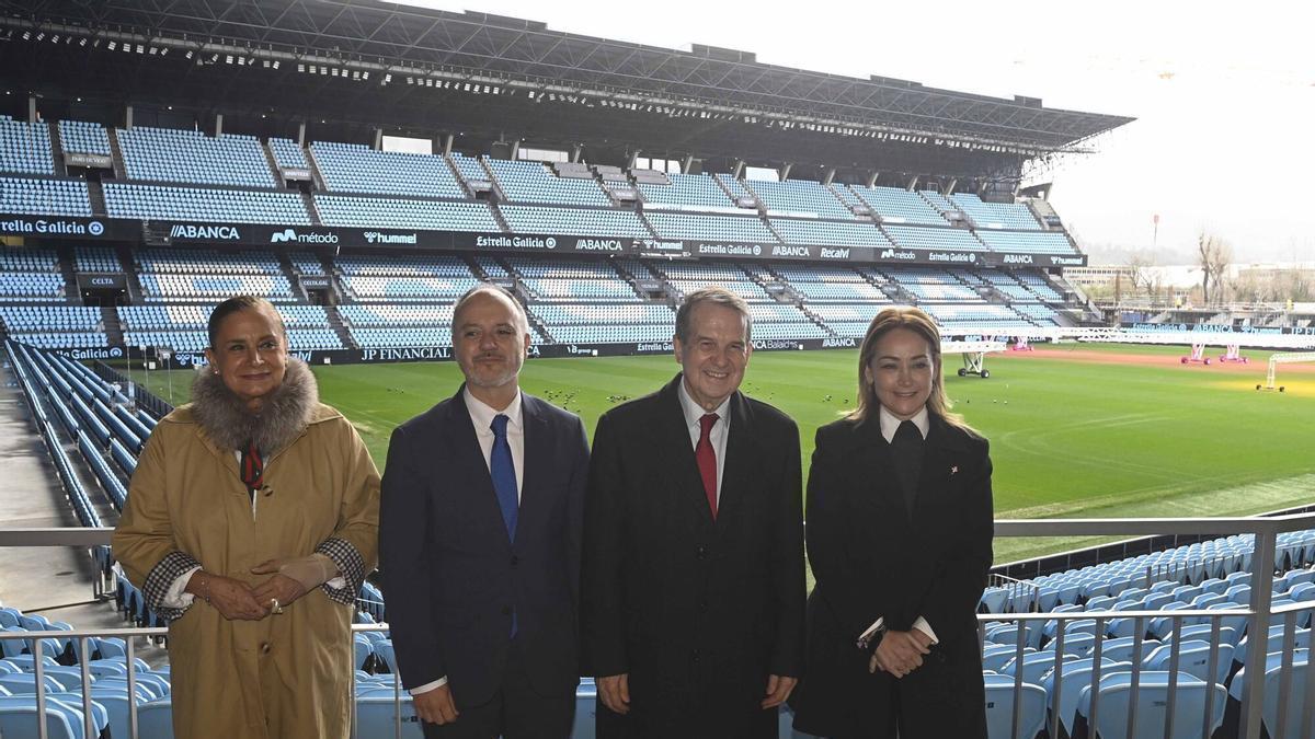 Carmela Silva, David Regades, Abel Caballero y Marian Mouriño, durante un acto conjunto en Balaídos el pasado mes de febrero.