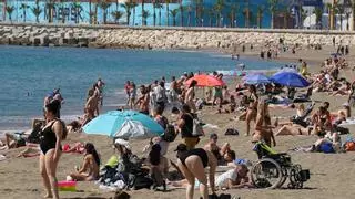 El calor se mantiene en Málaga y alcanza temperaturas por encima de los 32 grados