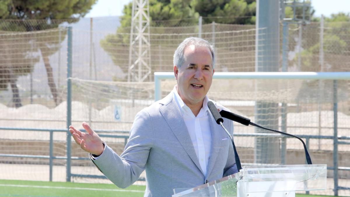 Jorge Mas, presidente del Real Zaragoza, durante una de sus visitas a la ciudad.