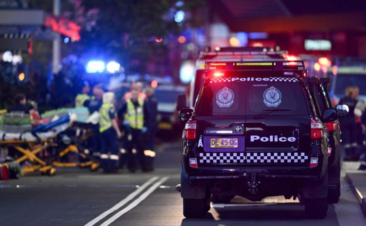 Un home mata sis persones a Sydney