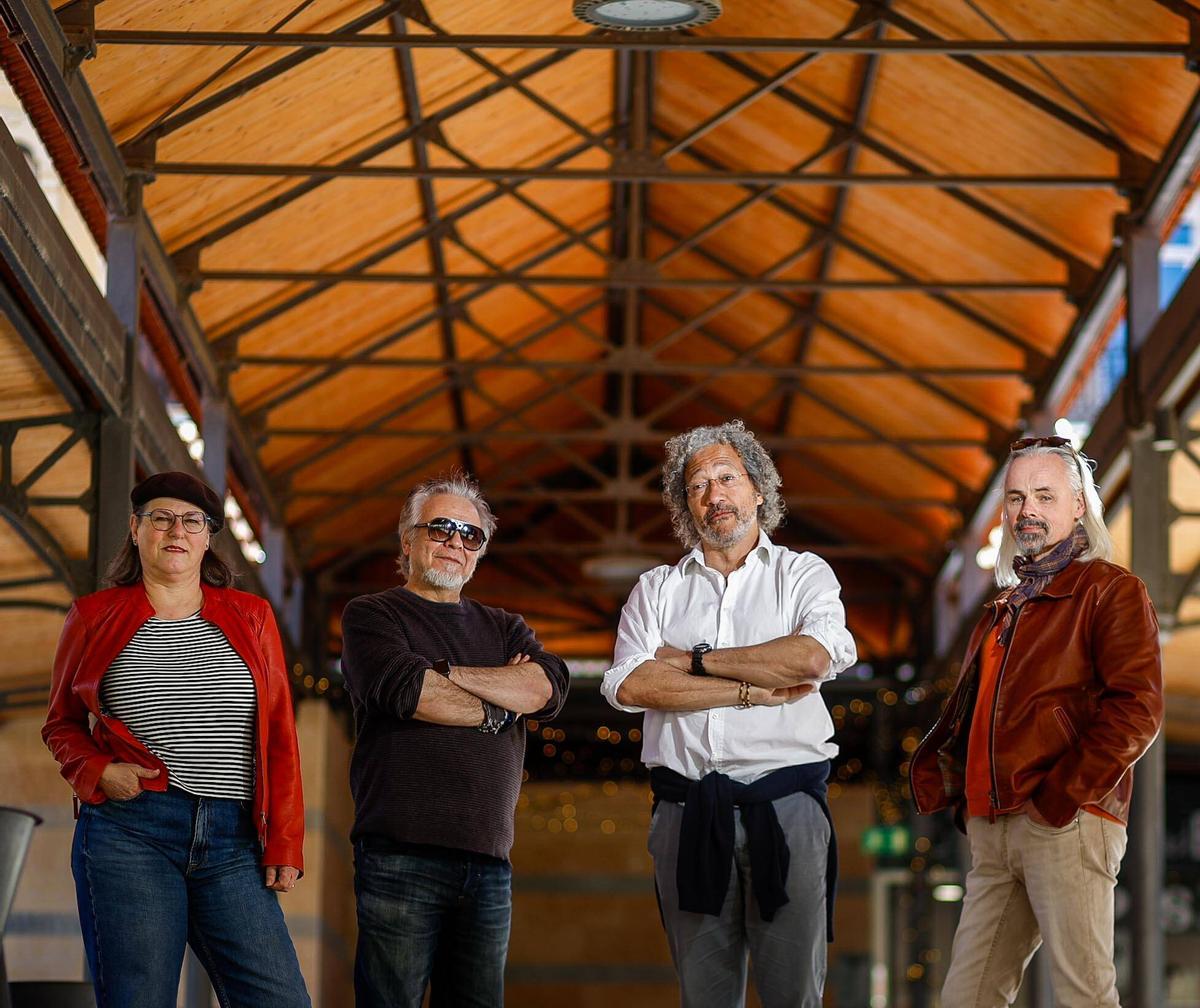 Birgit Stern, Javier Quintas, Jesus Sans y Markus L. Stern., en el Mercat del Grau de València