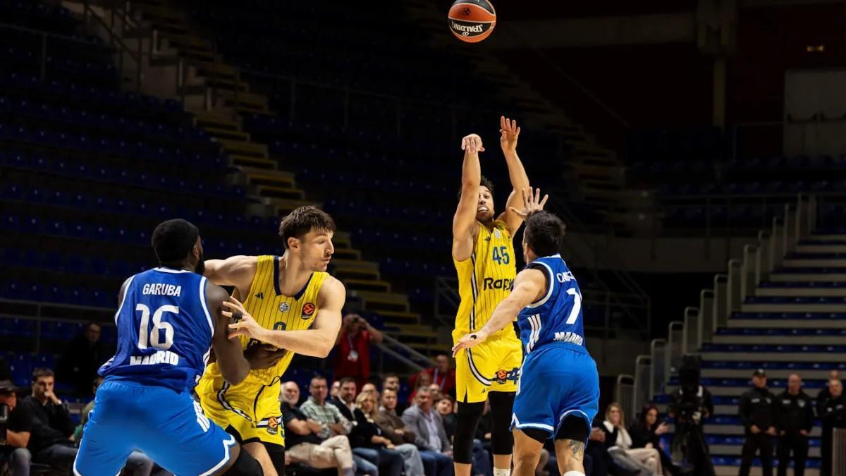 Tamir Blatt anotó la canasta ganadora de Maccabi ante el Madrid