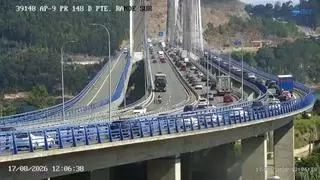 Retenciones en la AP-9 tras una colisión entre dos coches a la altura de Rande