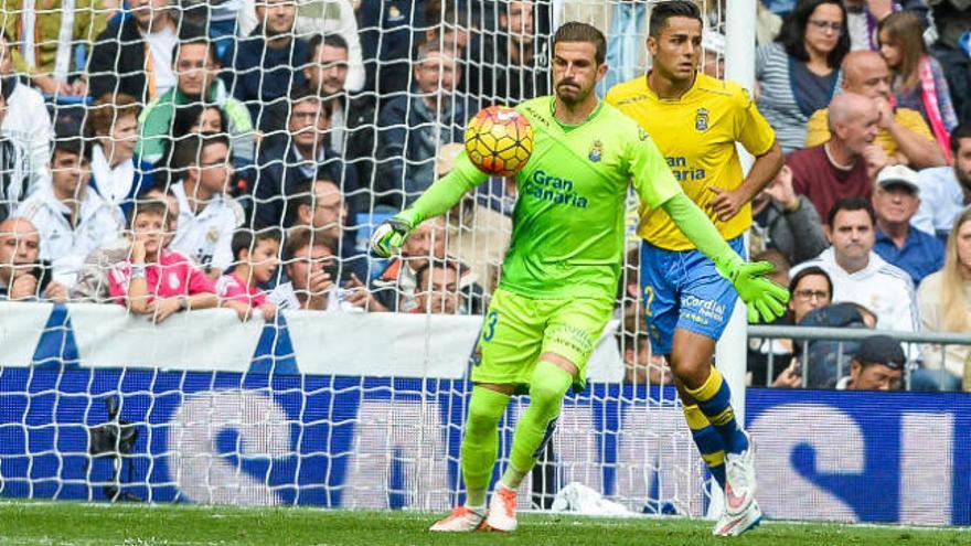 Varas en un partido con la UD Las Palmas.