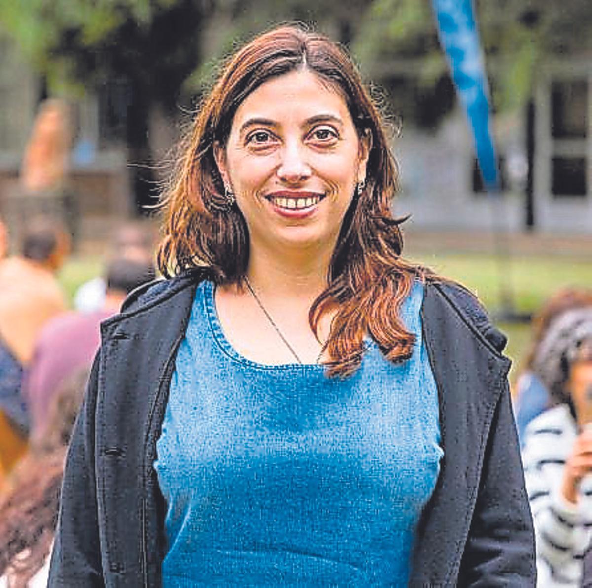 Jimena Díaz Pérez representa al Centro Gallego Residentes de O Grove de Buenos Aires