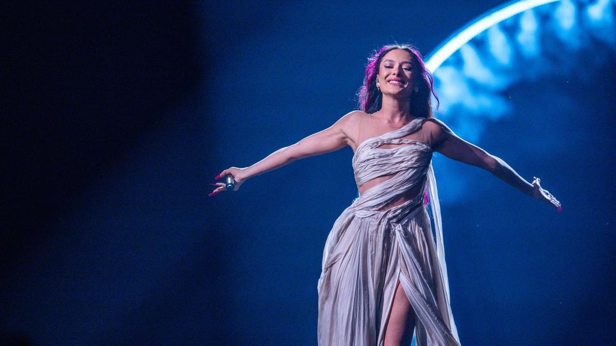 Eden Golan interpreta 'Hurricane' en el escenario del Festival de la Canción de Eurovisión (ESC) 2024 en la segunda semifinal en el Malmo Arena