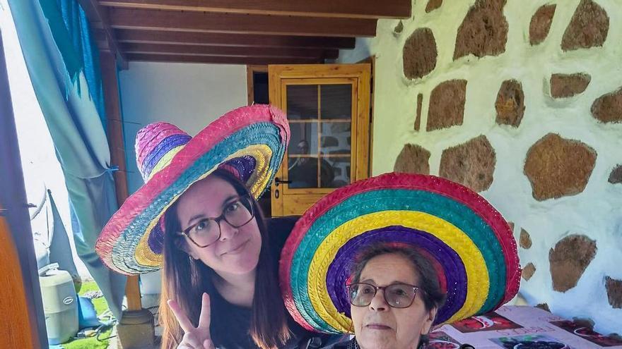 Candelaria Rodríguez, 95 años y una vida cargando 20 kilos de millo hasta el Molino de Huerta Grande