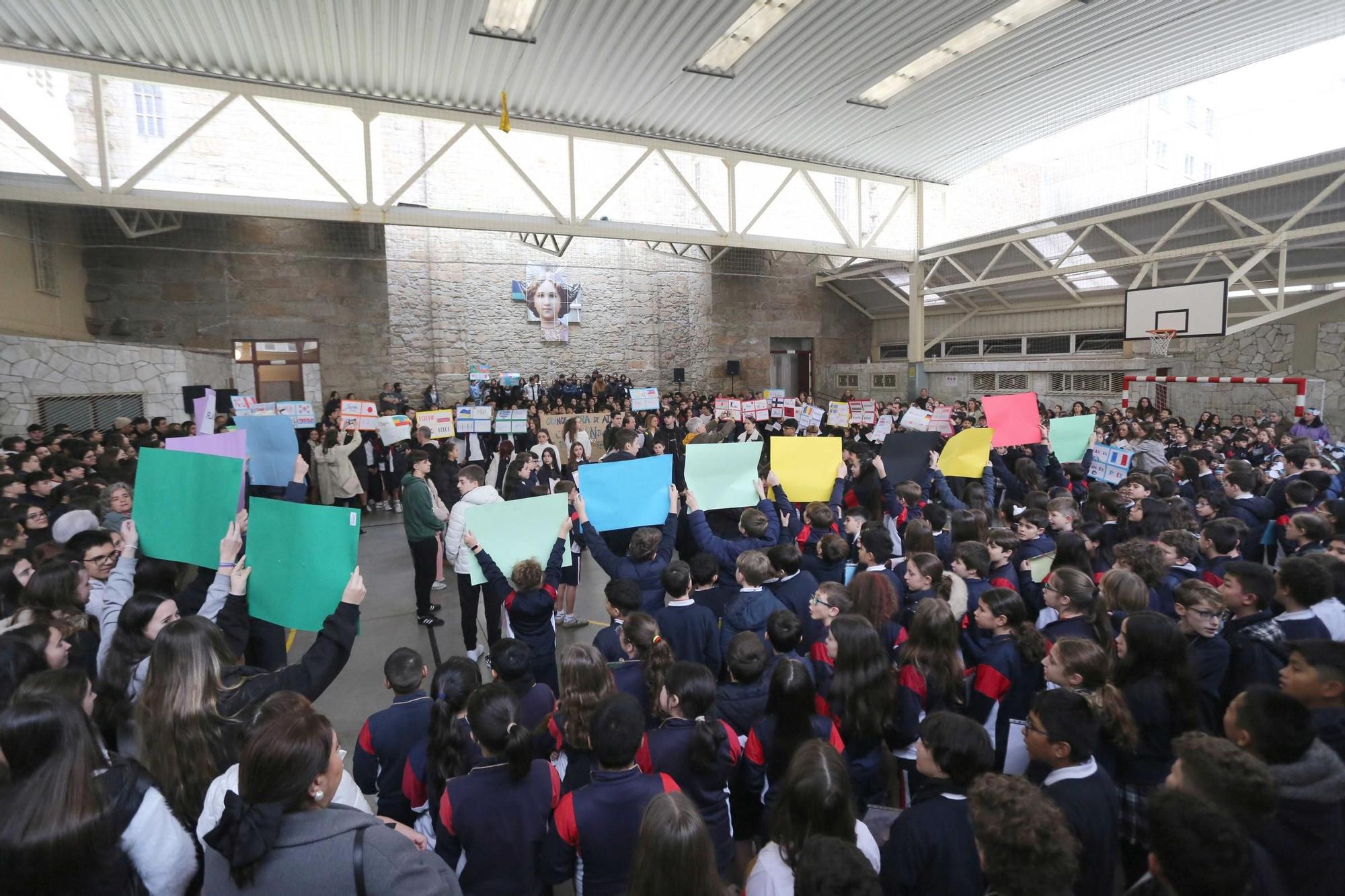 Más de 1.300 alumnos y profesores de la Grande Obra celebran el Día de la Paz