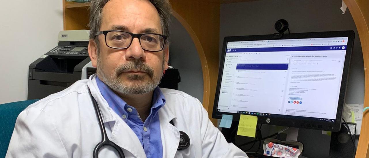 El doctor Guillermo Burillo, profesor asociado de Farmacología en la Universidad de La Laguna.