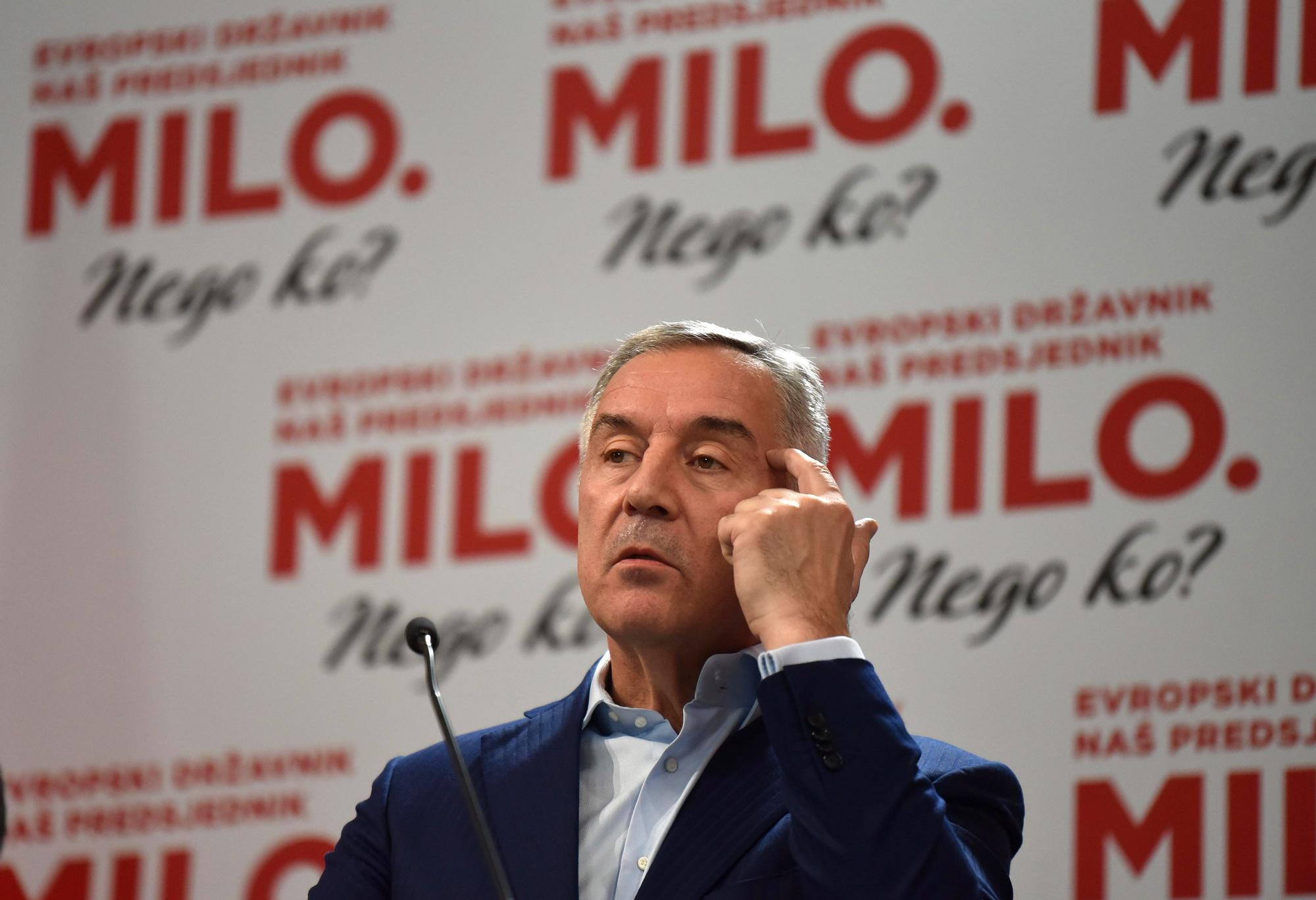 El actual presidente de Montenegro, Milo Djukanovic, durante una rueda de prensa este domingo en Podgorica.