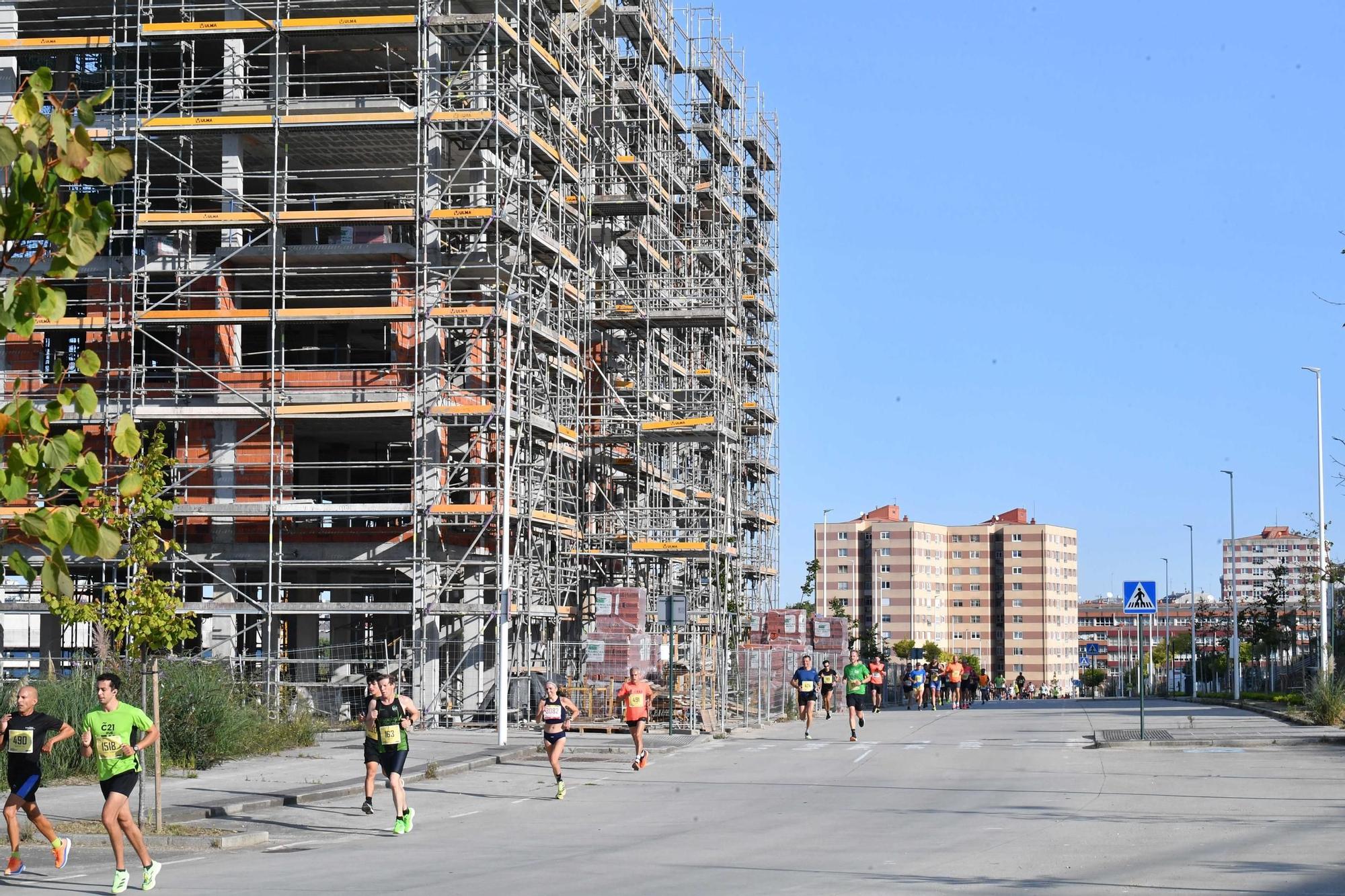 Más de mil corredores completan la carrera popular de Matogrande a Xuxán