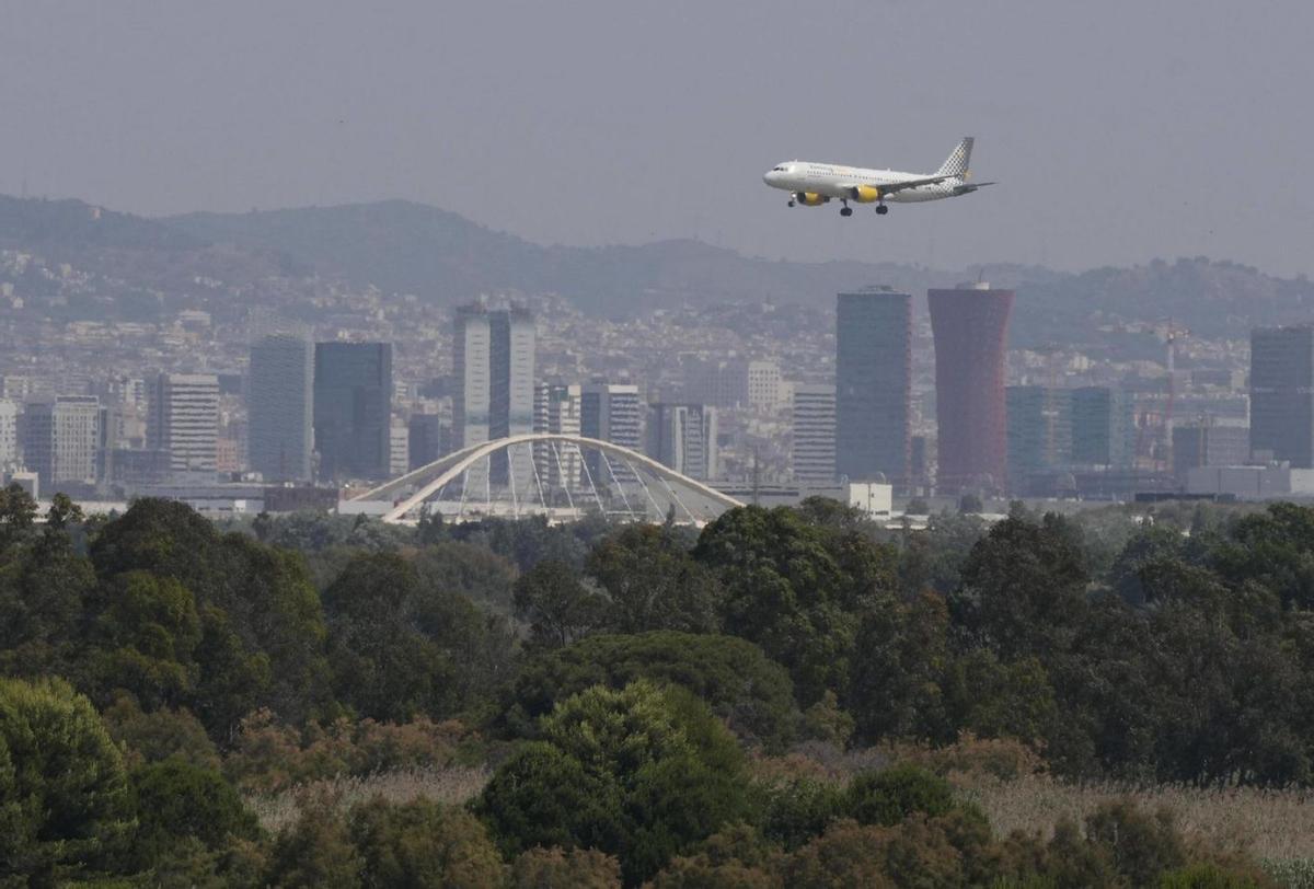 Aena aspira a generar 17.000 milions en 10 anys amb l’aeròdrom barceloní Aena aspira a generar 17.000 milions en 10 anys amb l’aeròdrom barceloní