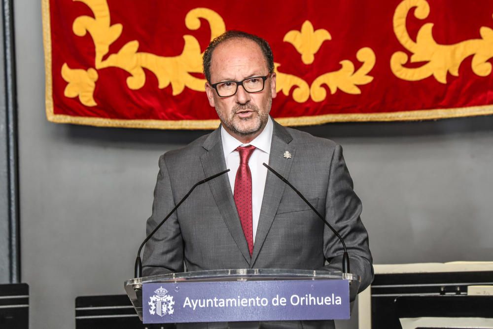 Acto institucional del 9 d'Octubre en Orihuela