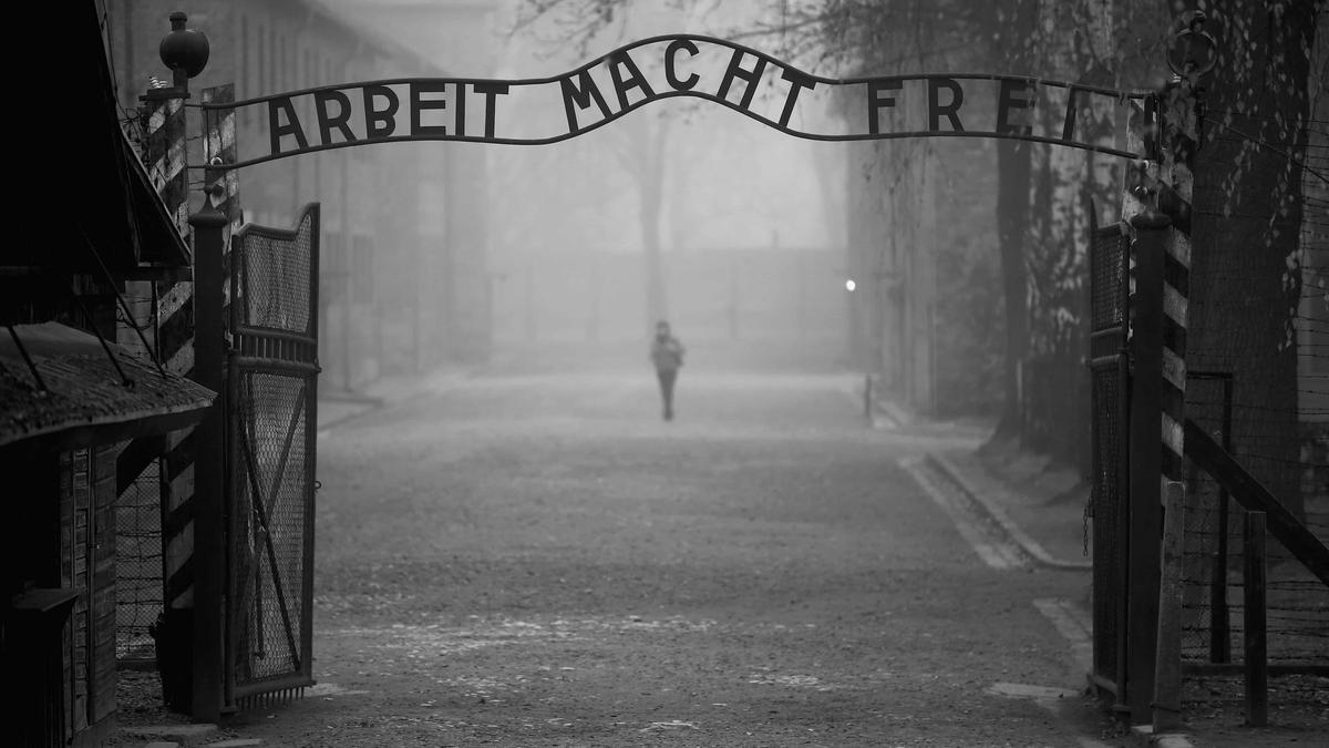 El campo de concentración de Auschwitz en imagen de archivo