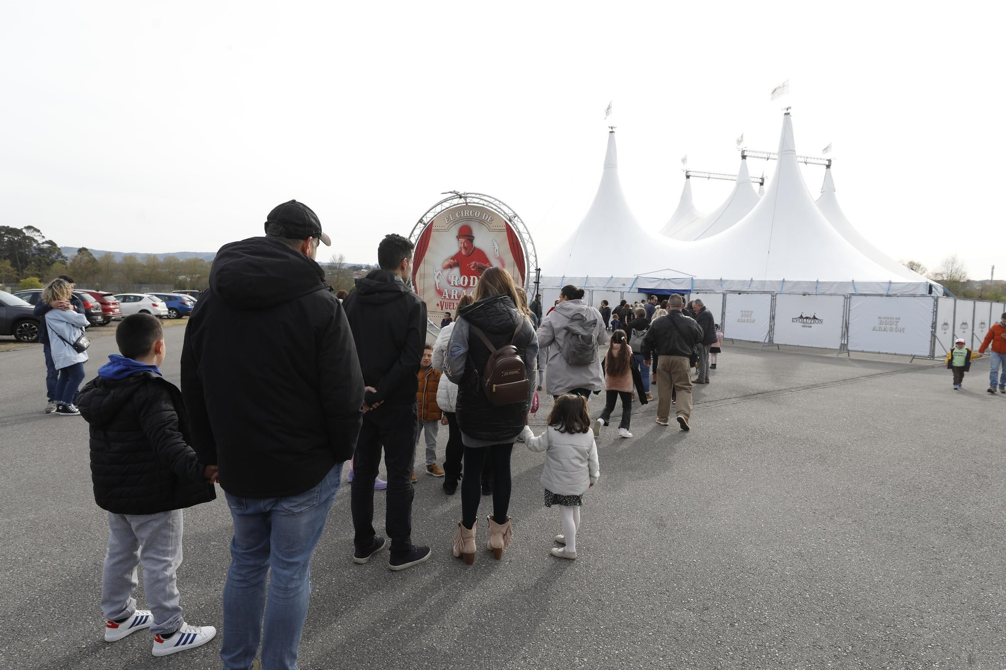 En imágenes: Así es el circo de Rody Aragón que acaba de estrenar en Gijón