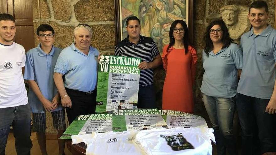 Miembros de la organización, junto al alcalde accidental y la concejala de Cultura, en la presentación.