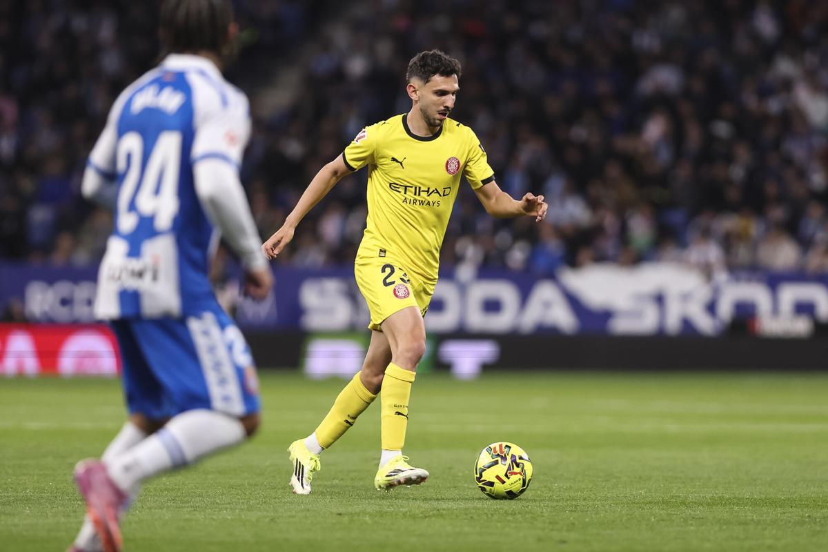 Ivan Martin of Girona FC in action during the Spanish league, LaLiga EA Sports, football match played between RCD Espanyol and Girona FC at RCDE Stadium on January 16, 2026 in Cornella, Barcelona, Spain. AFP7 16/01/2026 ONLY FOR USE IN SPAIN. Javier Borrego / AFP7 / Europa Press;2026;SPORT;ZSPORT;SOCCER;ZSOCCER;RCD Espanyol v Girona FC - LaLiga EA Sports;