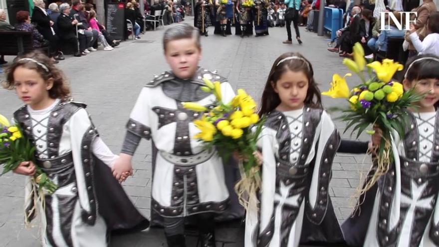 Ofrenda de flores en San Vicente del Raspeig