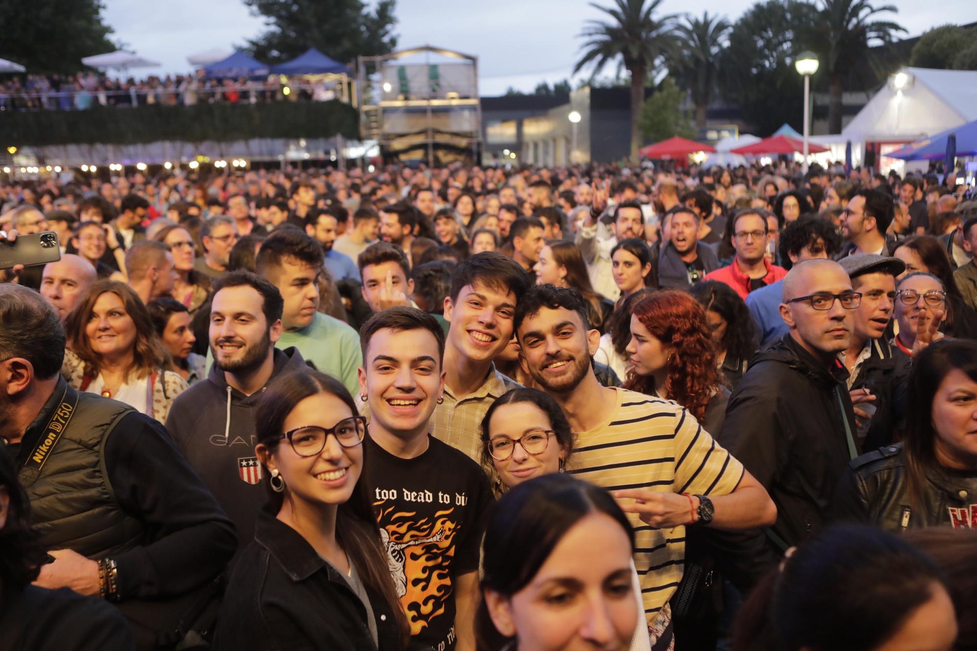 Así fue la apoteosis de Calamaro en Gijón