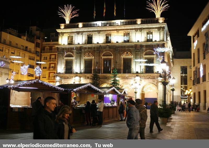 GALERÍA DE FOTOS -- El mercado de Navidad, protagonista en la Plaza Mayor