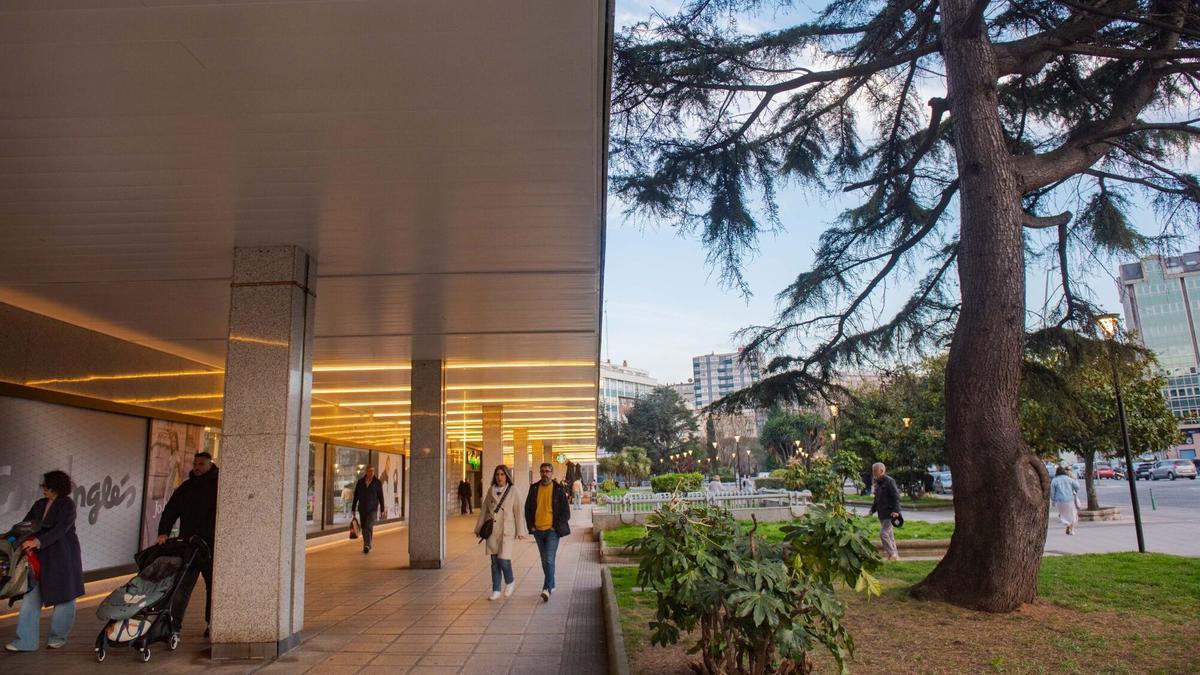 Vecinos de Cuatro Caminos opinan del barrio