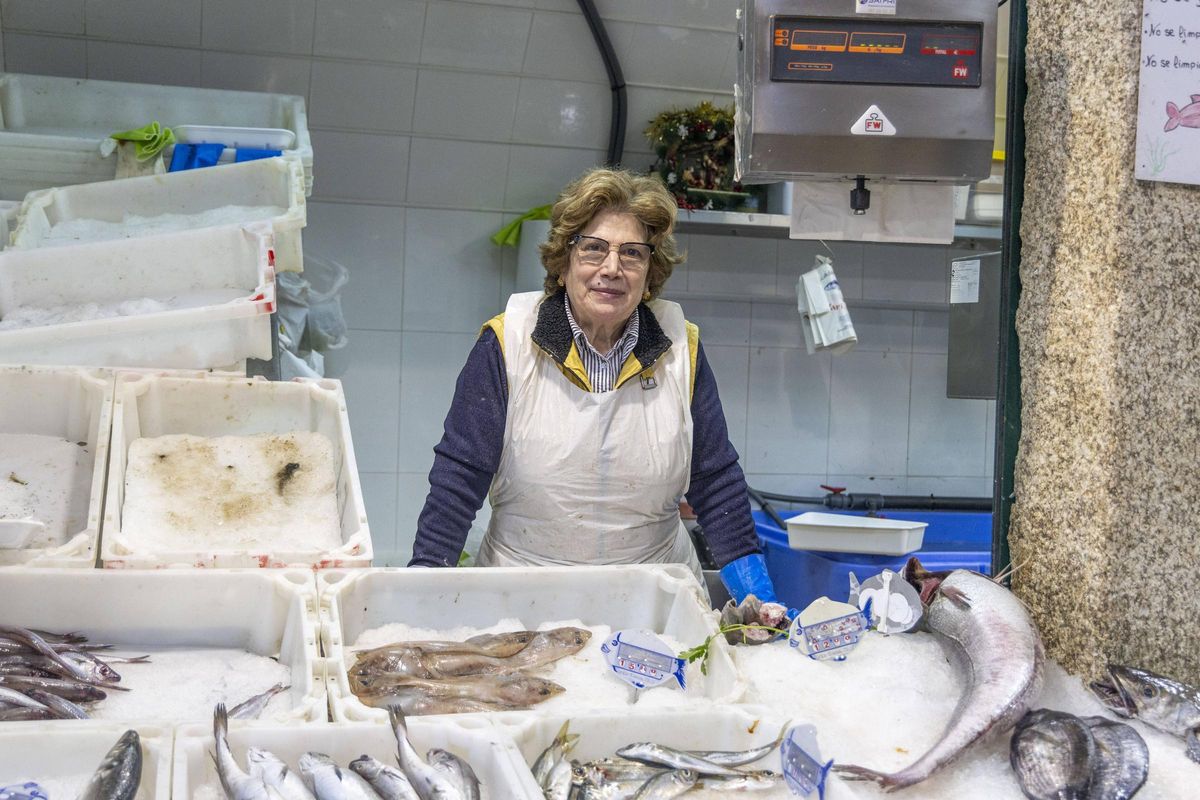 Mari Carmen Aldrey, regente de la pescadería que lleva su nombre