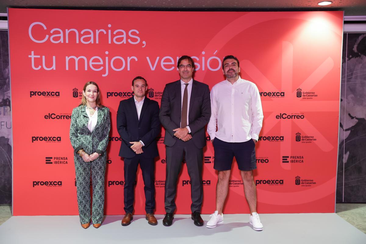 Pilar Moreno, directora del Área de Invertir de Proexca; Javier Alejo, director de Implantación de Negocio de Ghenova; Pablo Martín, CEO de Proexca y Francisco Barea, CFO de The Game Kitchen durante el 'road show' de Proexca en Sevilla el pasado mes de octubre