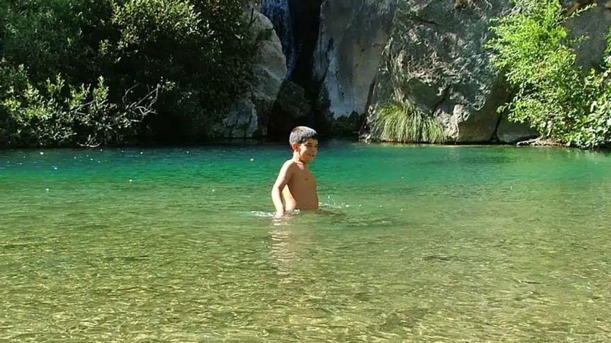 Ni playa ni río, el mejor sitio para bañarse de España está en Andalucía: &quot;El agua está helada, pero esto es el paraíso”