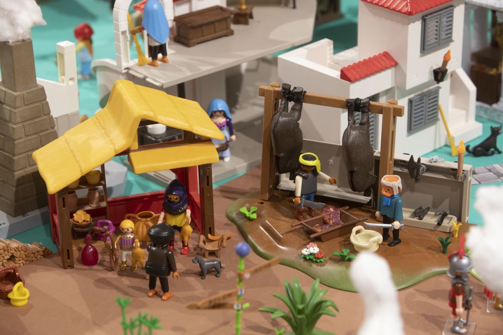 Así es el Belén hecho con figuras de Playmobil en Puçol