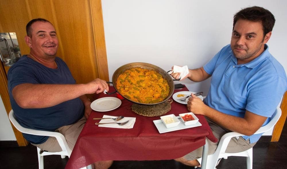 Así se come en el 'Bon aire', el mejor restaurante de paellas del mundo