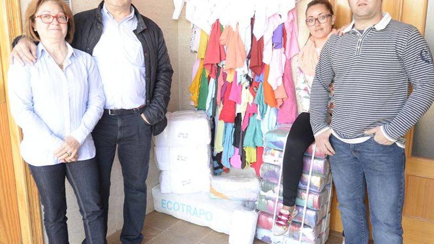 Industrial Ferrer evita que 2,5 millones de kilos de ropa vayan al vertedero cada año