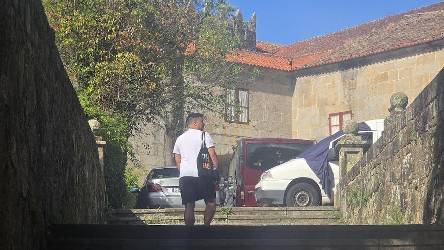 Vecinos de Vilagarcía alertan de la presencia de vehículos en el conjunto histórico de Vista Alegre