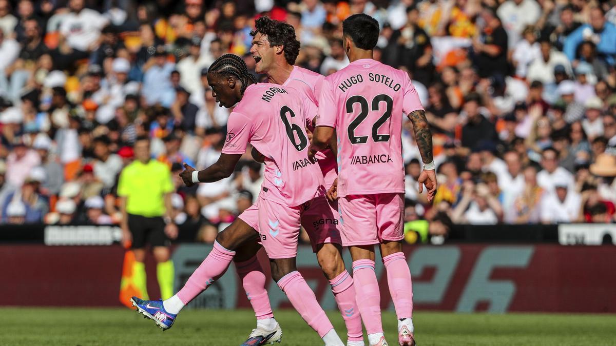 Ilaix Moriba tras marcar su gol al Valencia