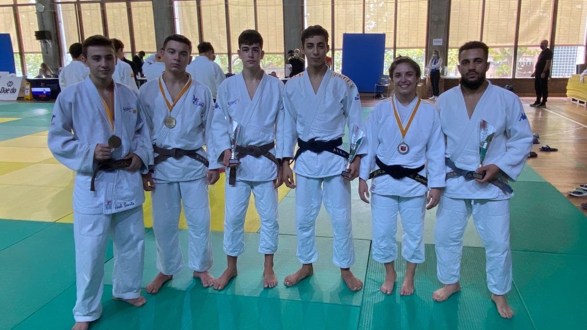 Alguns dels medallistes cadets del Centre de Tecnificació