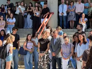 Minutos de silencio y mensajes de apoyo tras el asesinato de la grancanaria Claudia Tacoronte en México