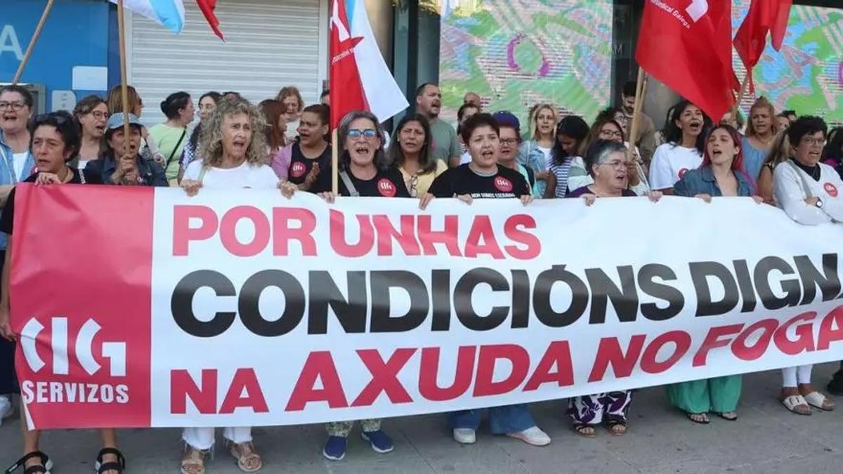 Concentración de las Trabajadoras del Servicio de Ayuda en el Hogar.