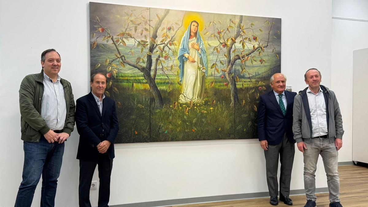 La sidra se convierte en arte en Villaviciosa: esta es la muestra que se puede ver en el Ateneo Obrero