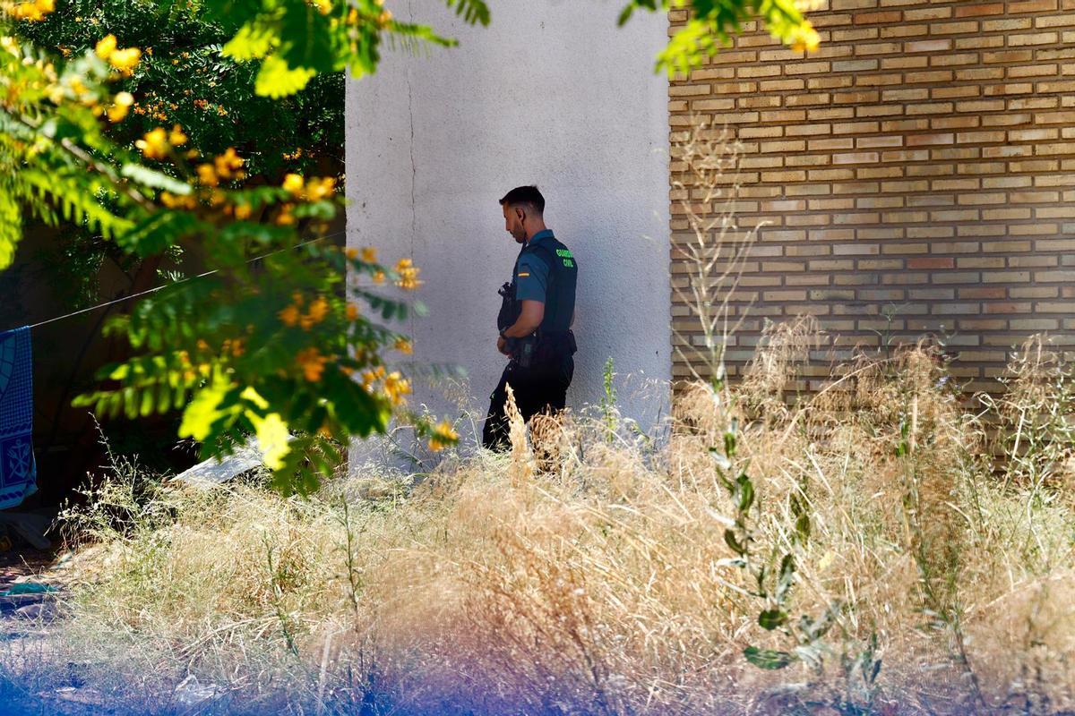 Operación policial en Aldaia por la muerte a cuchilladas de un hombre tras una reyerta en una nave ocupada Operación policial en Aldaia por la muerte a cuchilladas de un hombre tras una reyerta en una nave ocupada