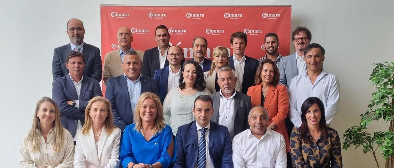 Lanzarote inicia la renovación de las cámaras de comercio en Canarias - La  Provincia