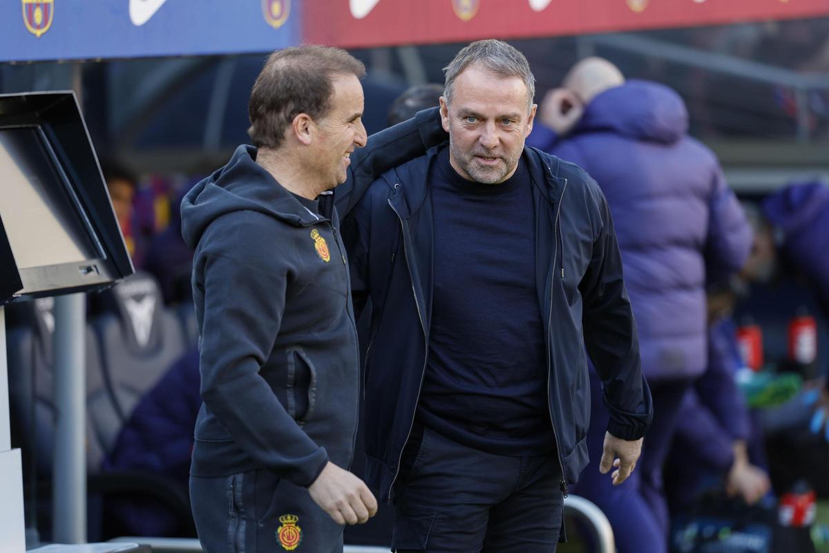 Jagoba Arrasate y Hansi Flick, cómplices durante los momentos previos al partido.