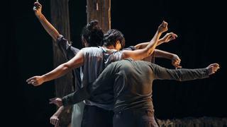 'Rojos' une danza y memoria histórica en el Mercat