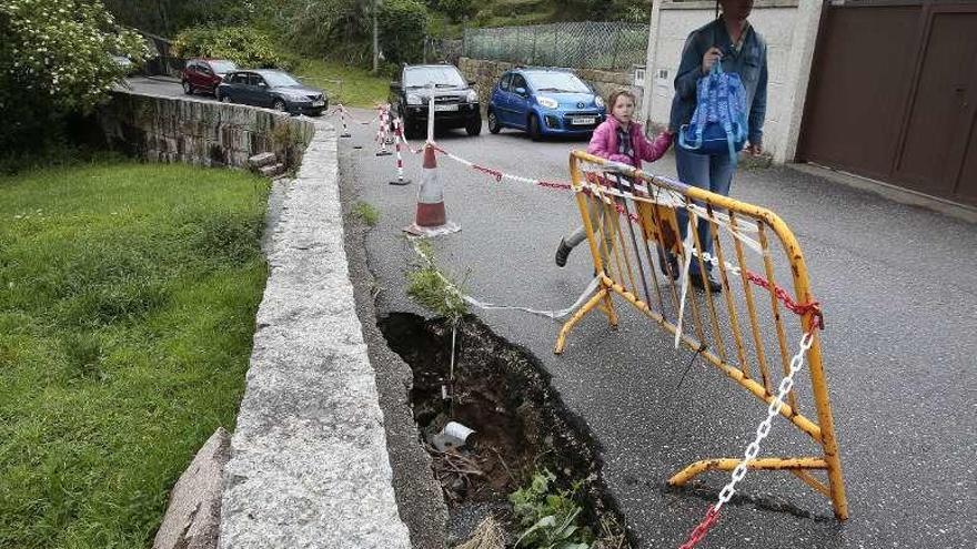 Estado del Camiño do Salgueiro, en Angorén, ayer. // Adrián Irago