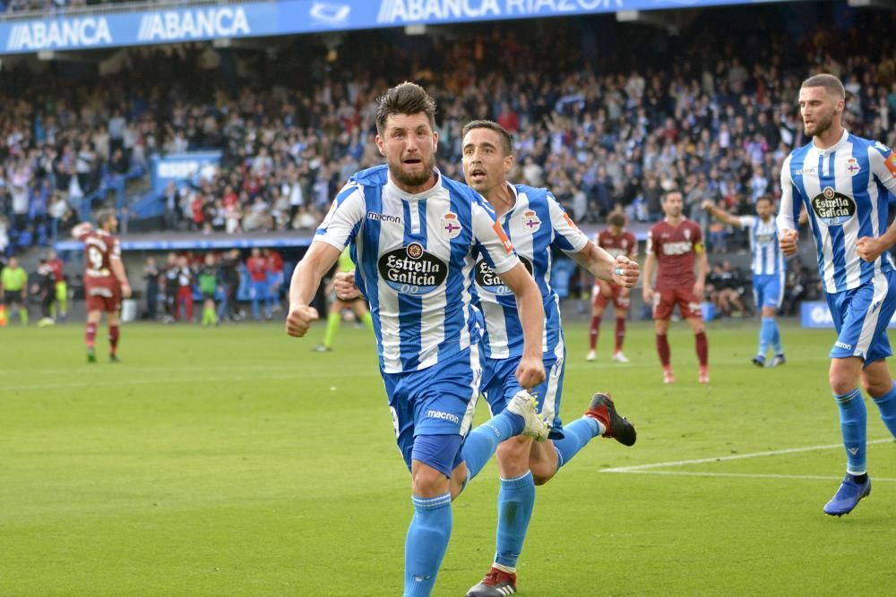 El Dépor le gana 2-0 al Córdoba