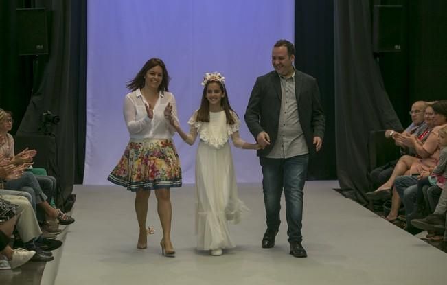 01/04/2017  MODA DISEÑO  desfile infantil y  en el stand de CMC  diseño personalizado de calzado